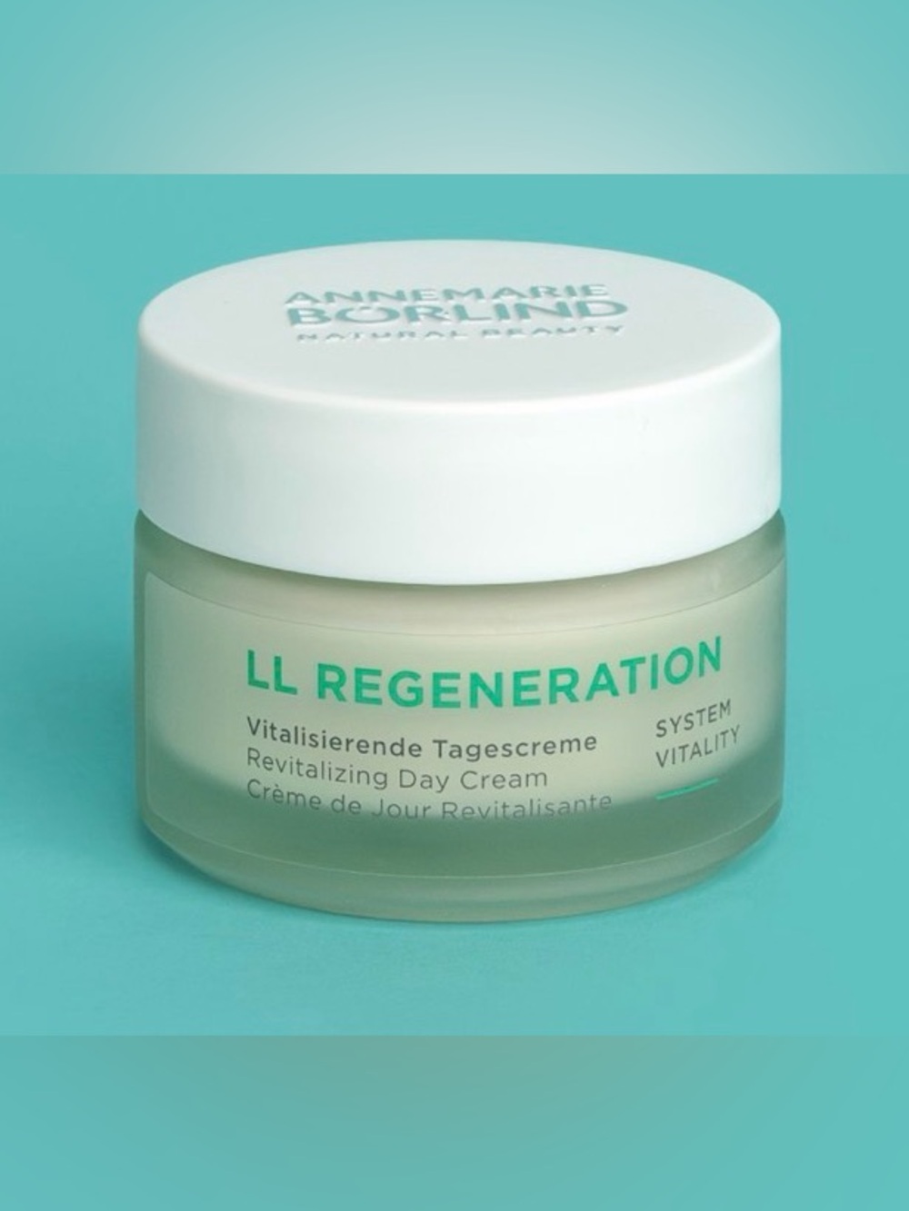 NWT. LL Regeneration Revitalizing Day Cream. Protecting. Firming. 1.69 fl. oz.